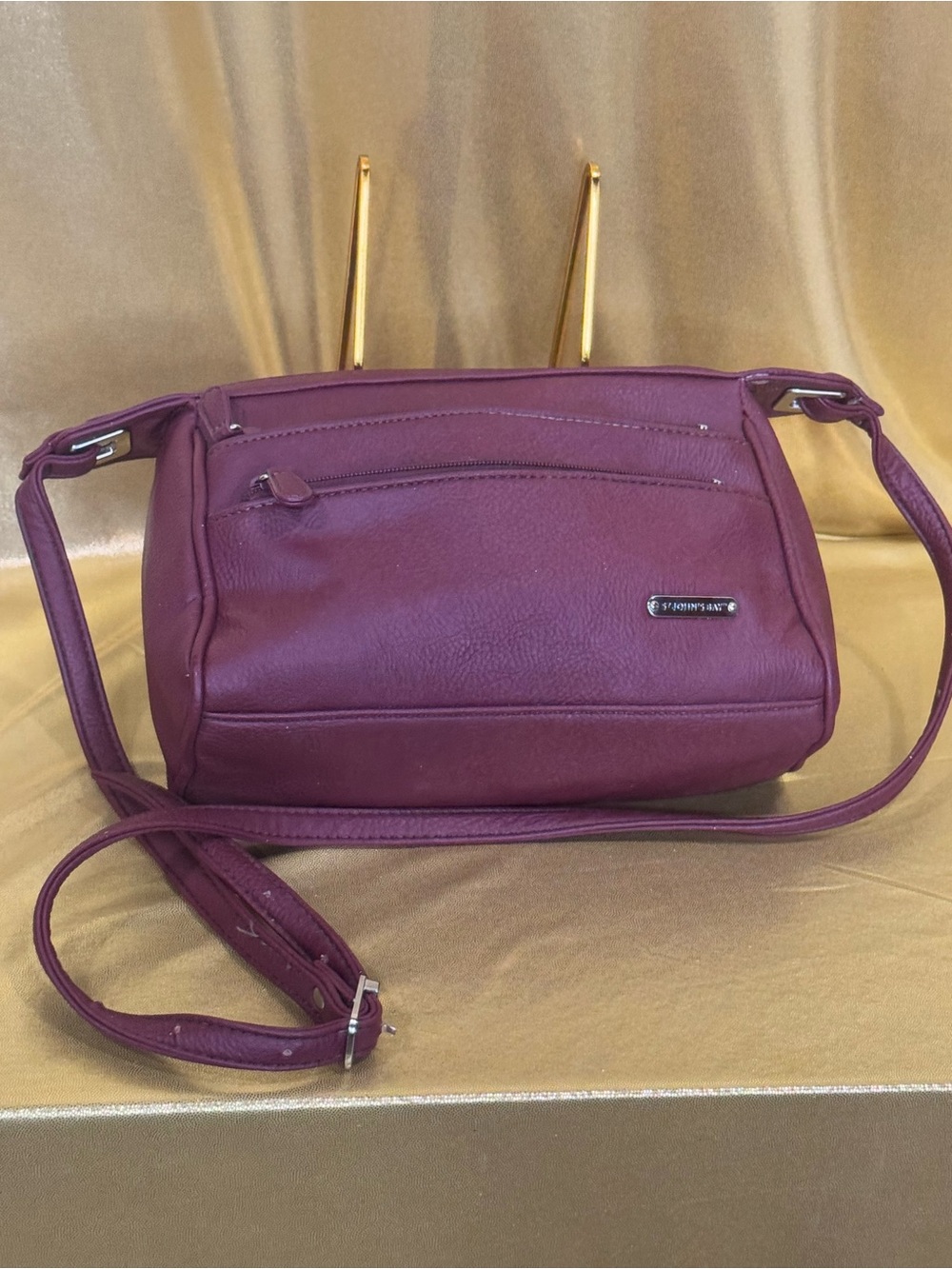 St. John's Bay Burgundy Crossbody Purse – Multi-Pocket Organizer